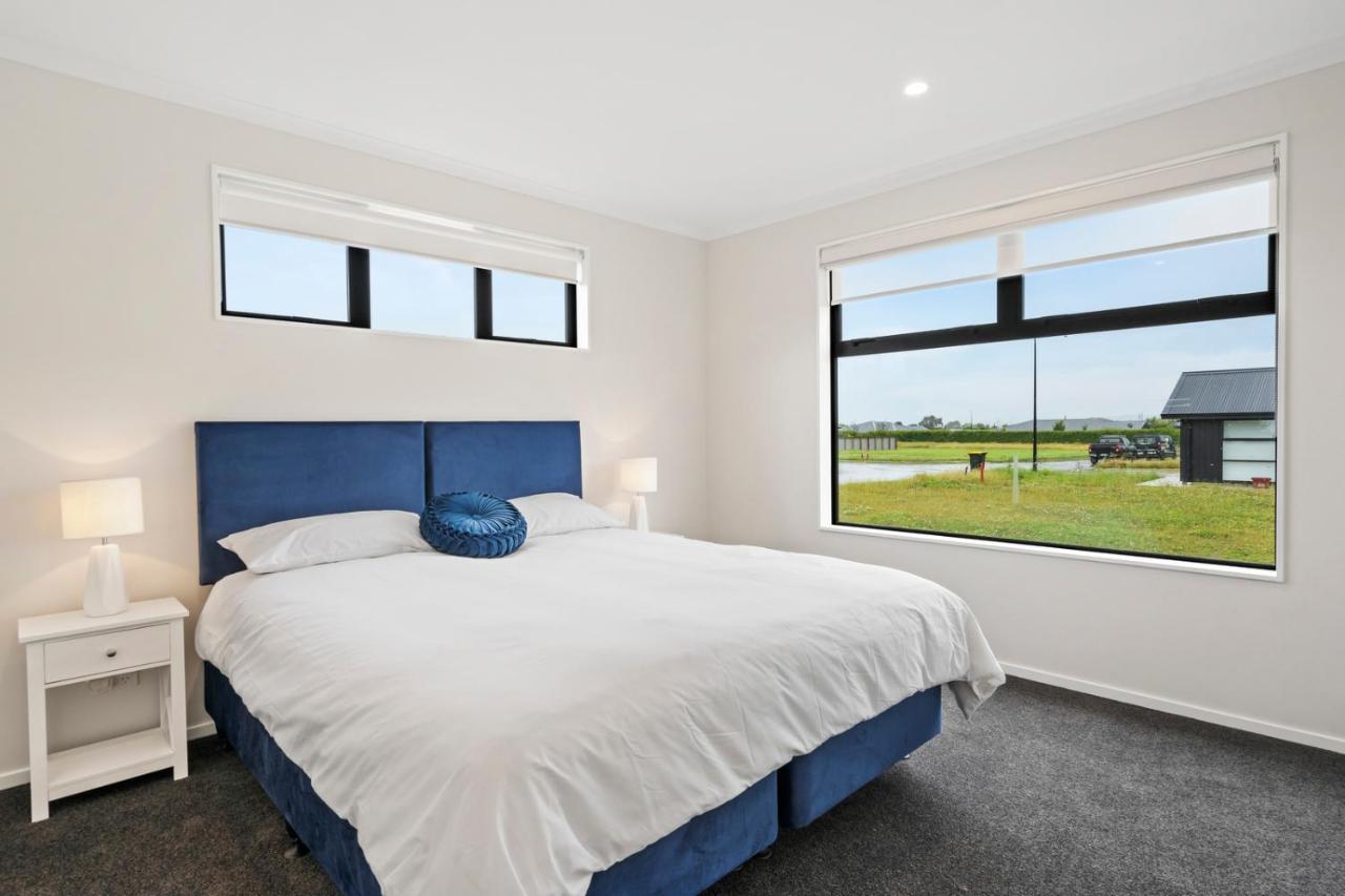 Pride Of Pinot - Martinborough Holiday Home Ngoại thất bức ảnh