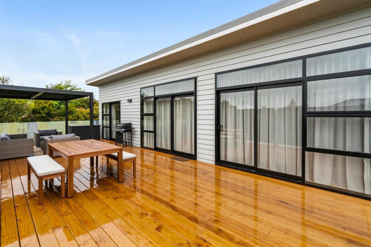 Pride Of Pinot - Martinborough Holiday Home Ngoại thất bức ảnh